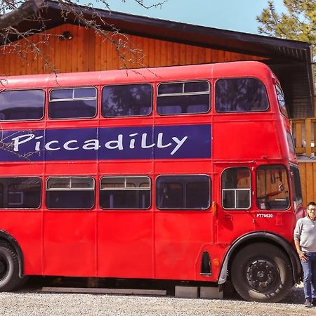 Piccadilly Motel Radium Hot Springs Ngoại thất bức ảnh