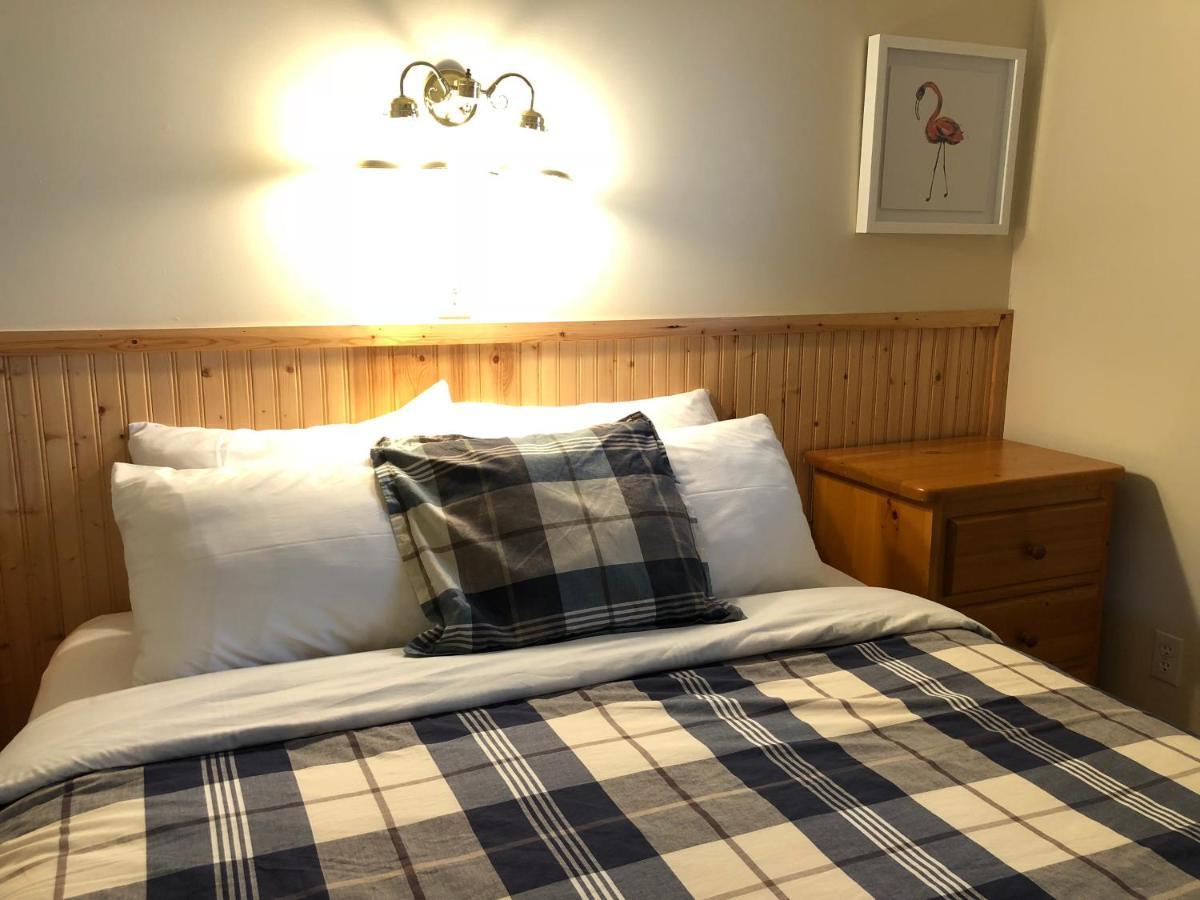 Piccadilly Motel Radium Hot Springs Ngoại thất bức ảnh