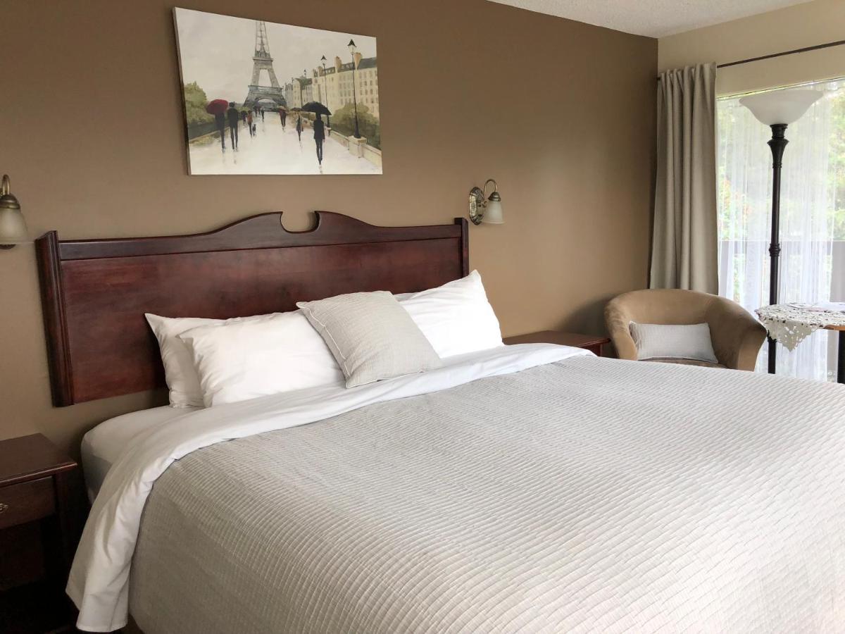 Piccadilly Motel Radium Hot Springs Ngoại thất bức ảnh