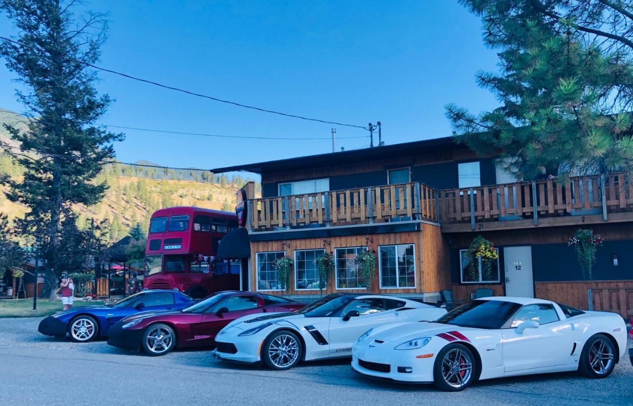 Piccadilly Motel Radium Hot Springs Ngoại thất bức ảnh