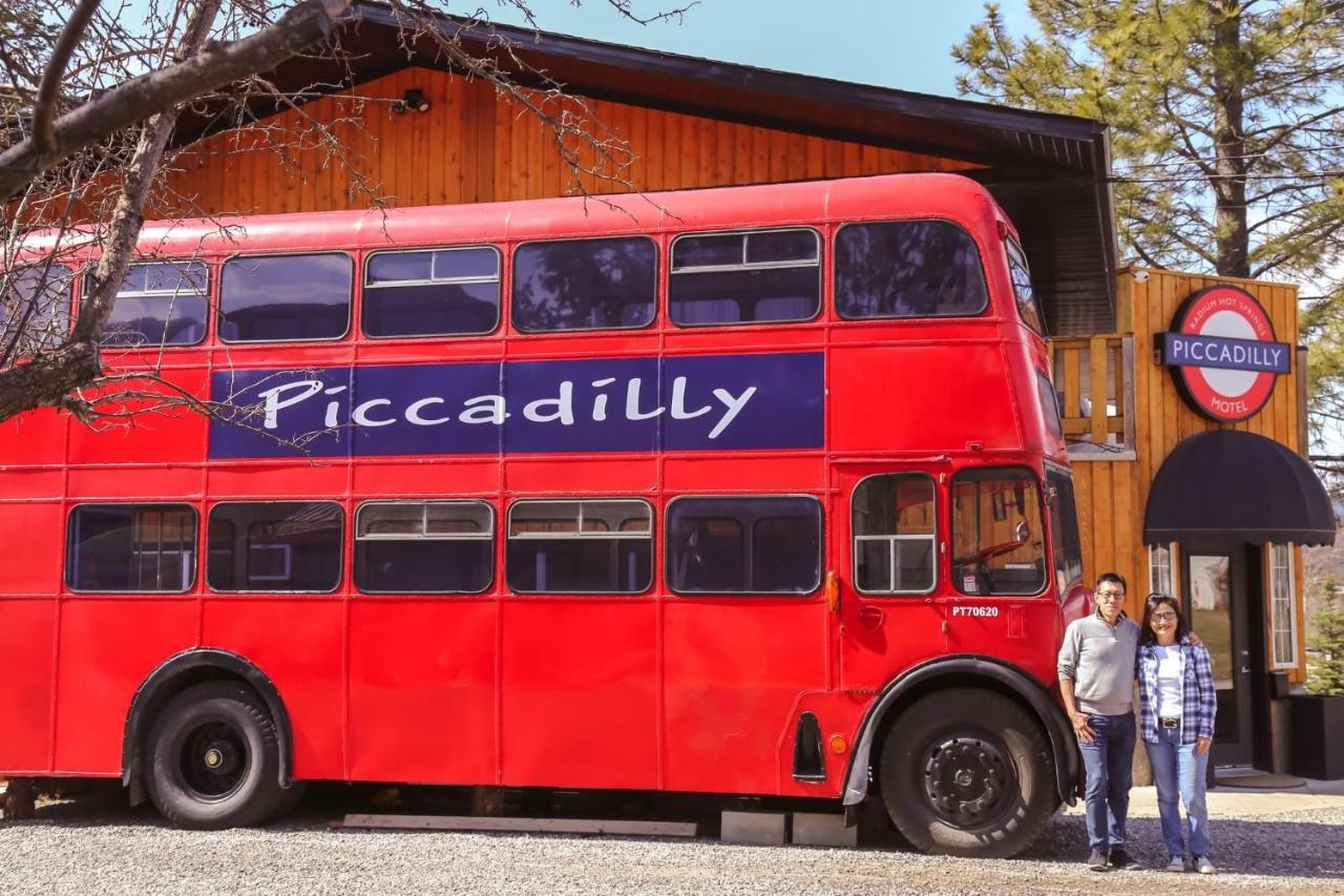 Piccadilly Motel Radium Hot Springs Ngoại thất bức ảnh