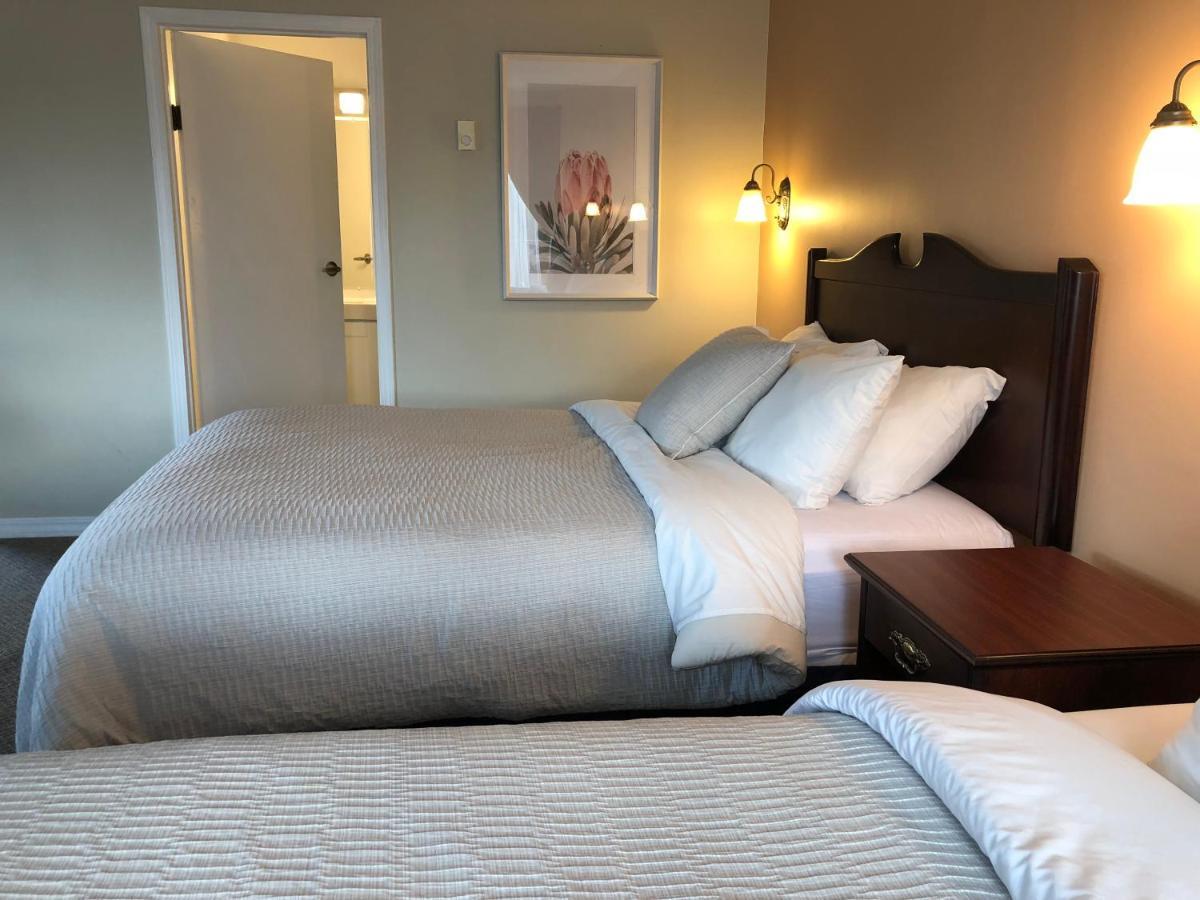Piccadilly Motel Radium Hot Springs Ngoại thất bức ảnh