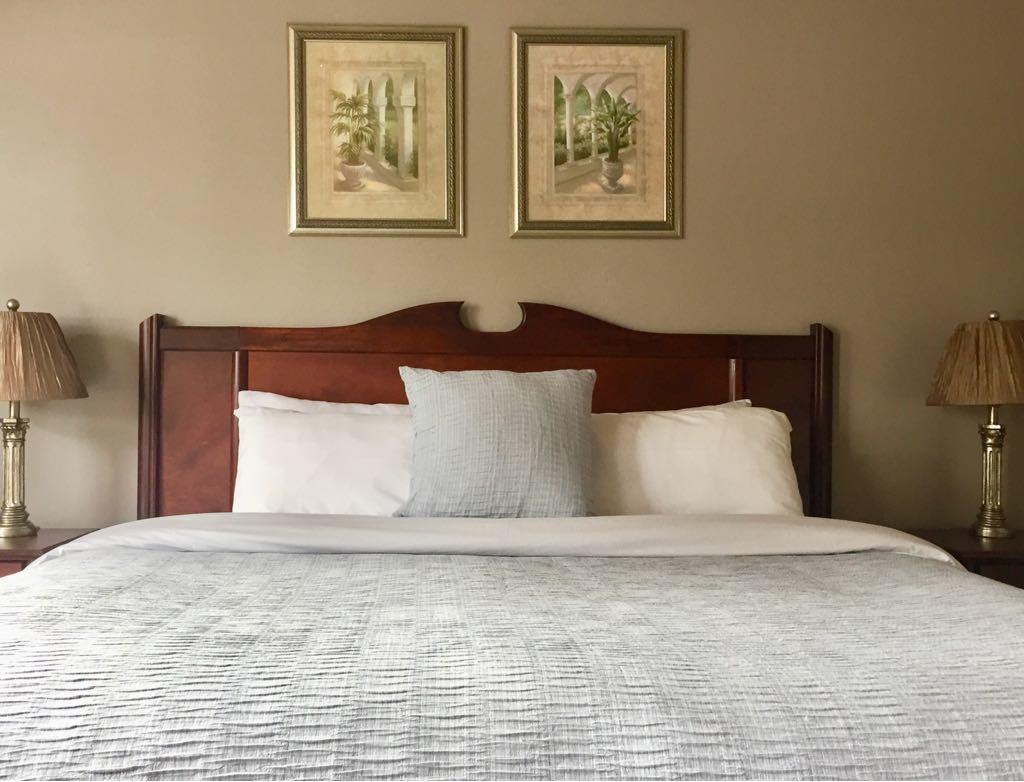 Piccadilly Motel Radium Hot Springs Ngoại thất bức ảnh