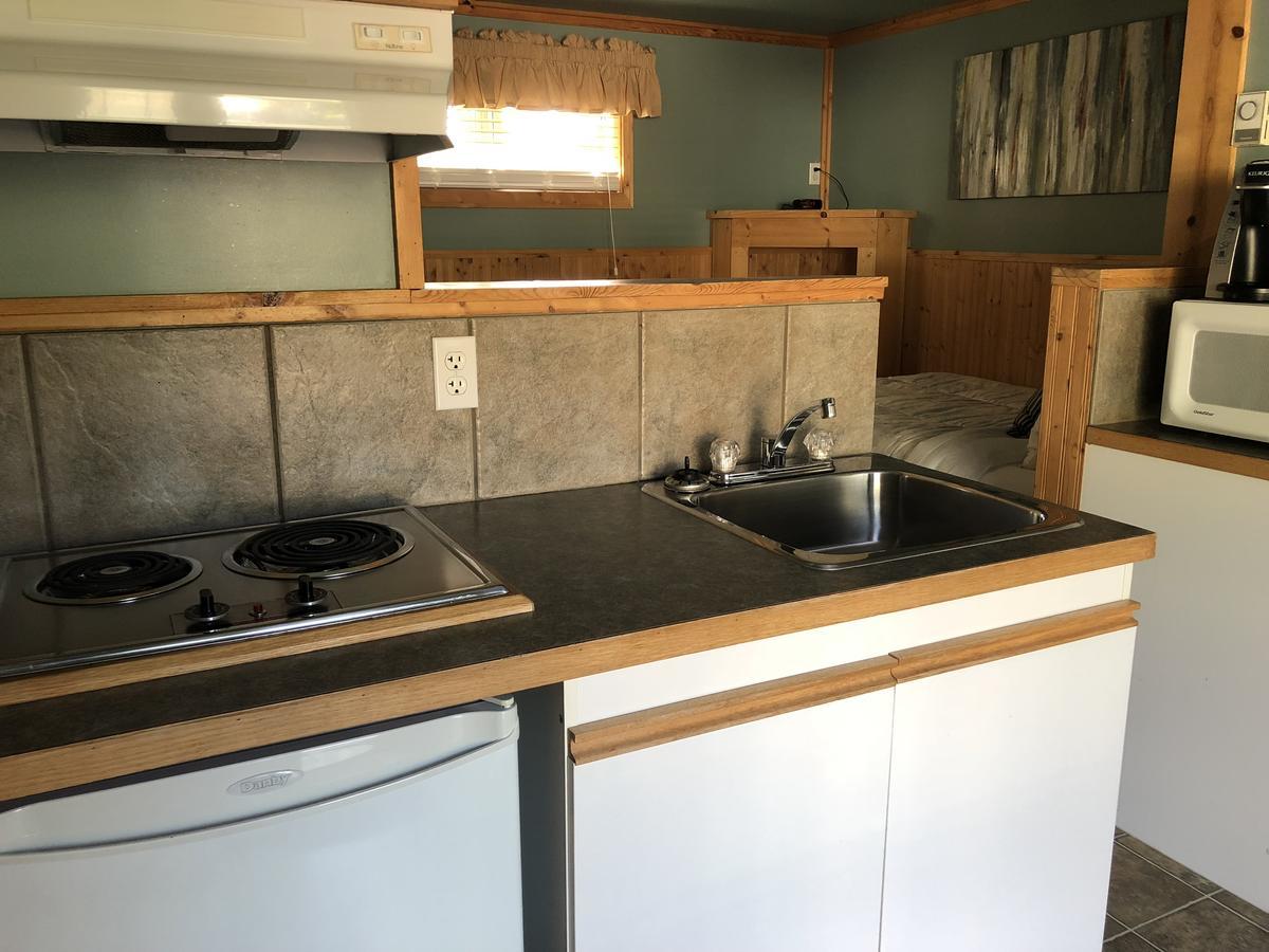 Piccadilly Motel Radium Hot Springs Ngoại thất bức ảnh