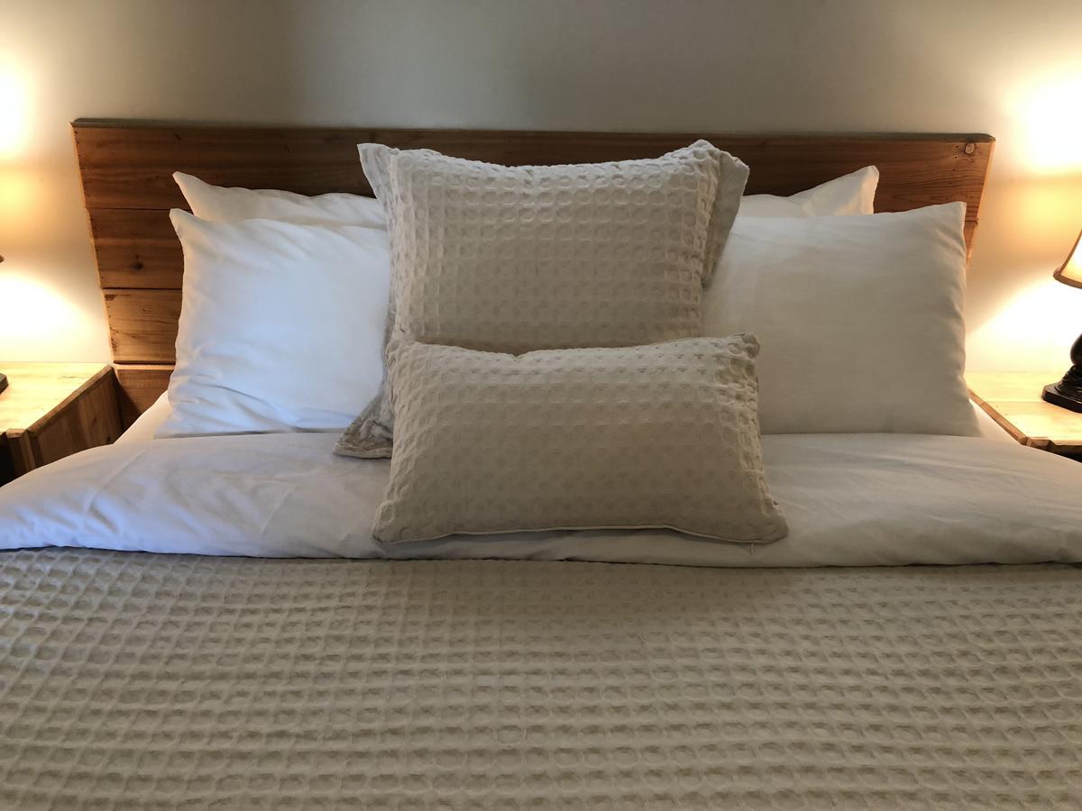 Piccadilly Motel Radium Hot Springs Ngoại thất bức ảnh